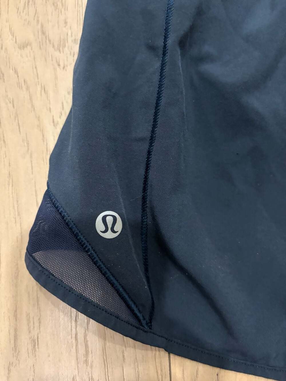 Lululemon Hotty Hot Low-Rise Lined Shorts 4" Tall